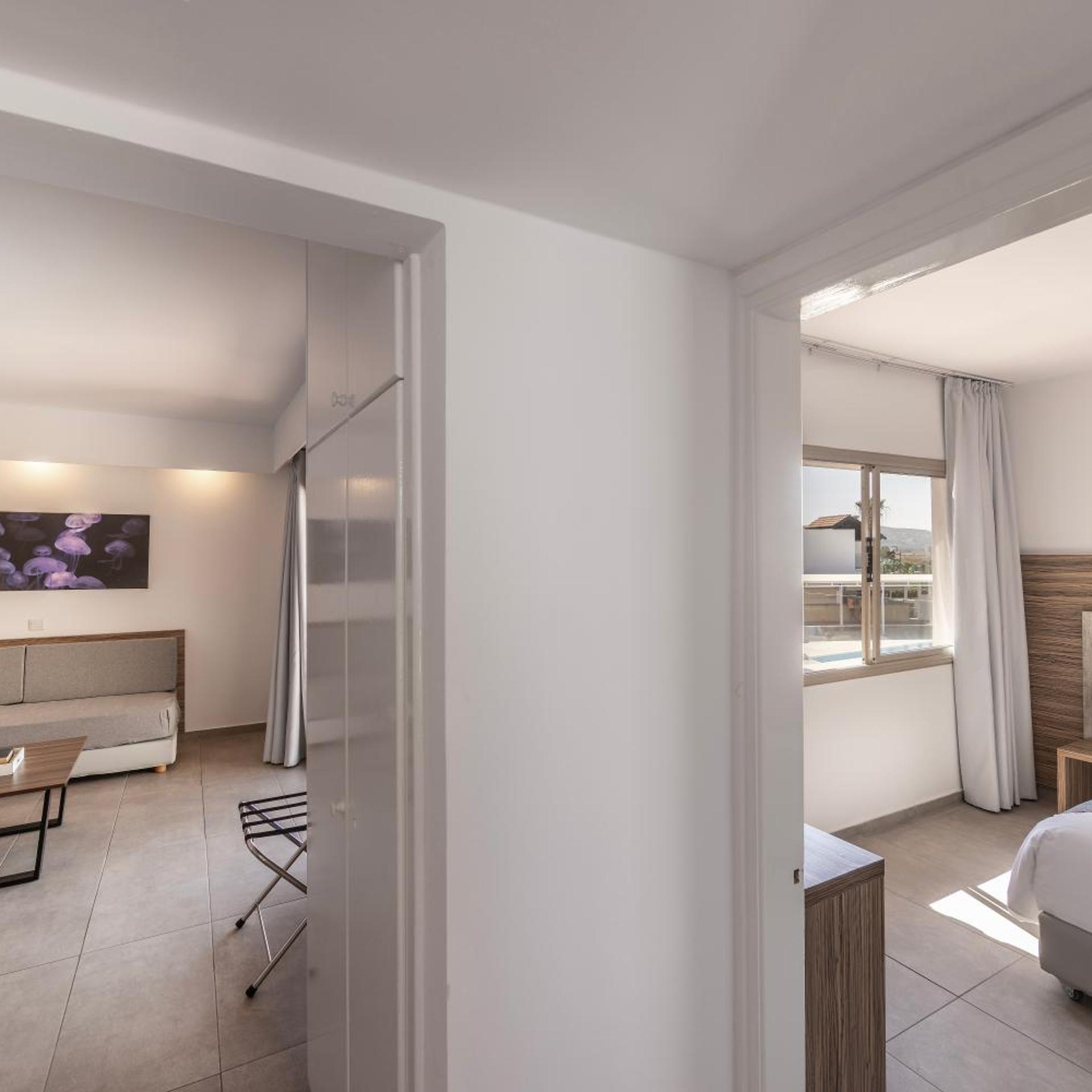 جناح مع أريكة، Kapetanios Aqua Resort 7/7