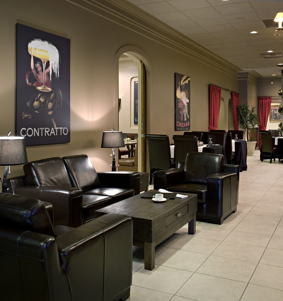 Carriage House Hotel Conference Centre 34/50