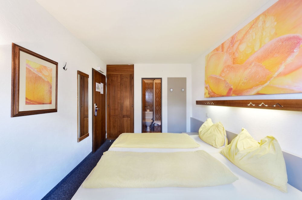 Schlosshotel - Self Check-In Hotel am Schlosspark 9/47