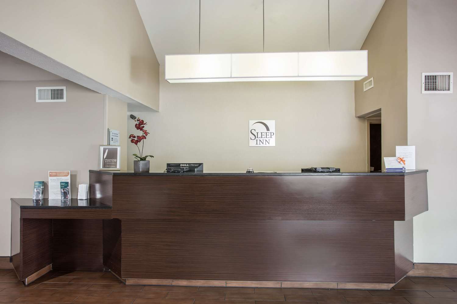 Quality Inn Kansas City International Airport 6/27