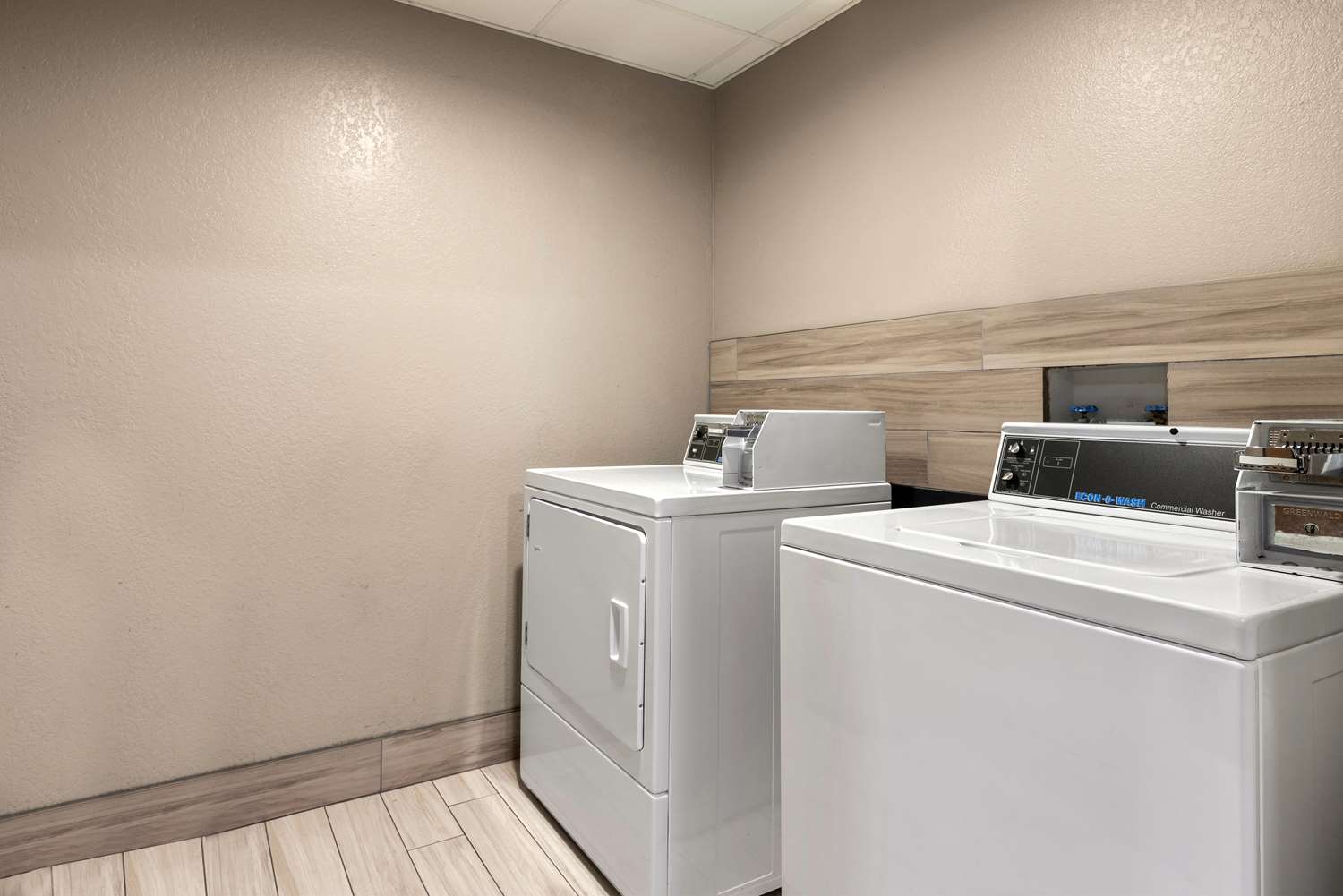 SureStay Plus Hotel by Best Western Tulsa East 4/12