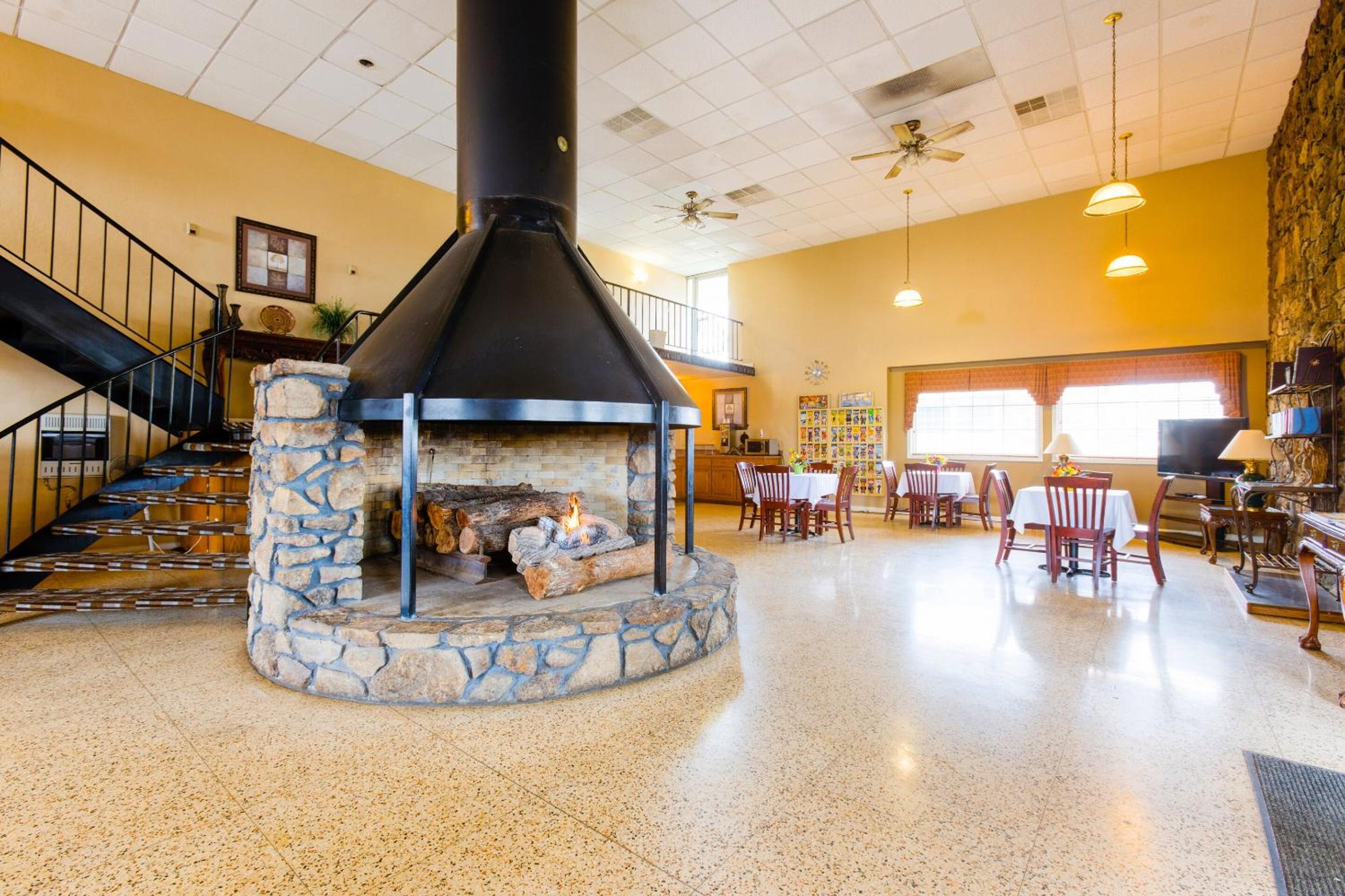 Hotel Lebanon MO I-44 22/33