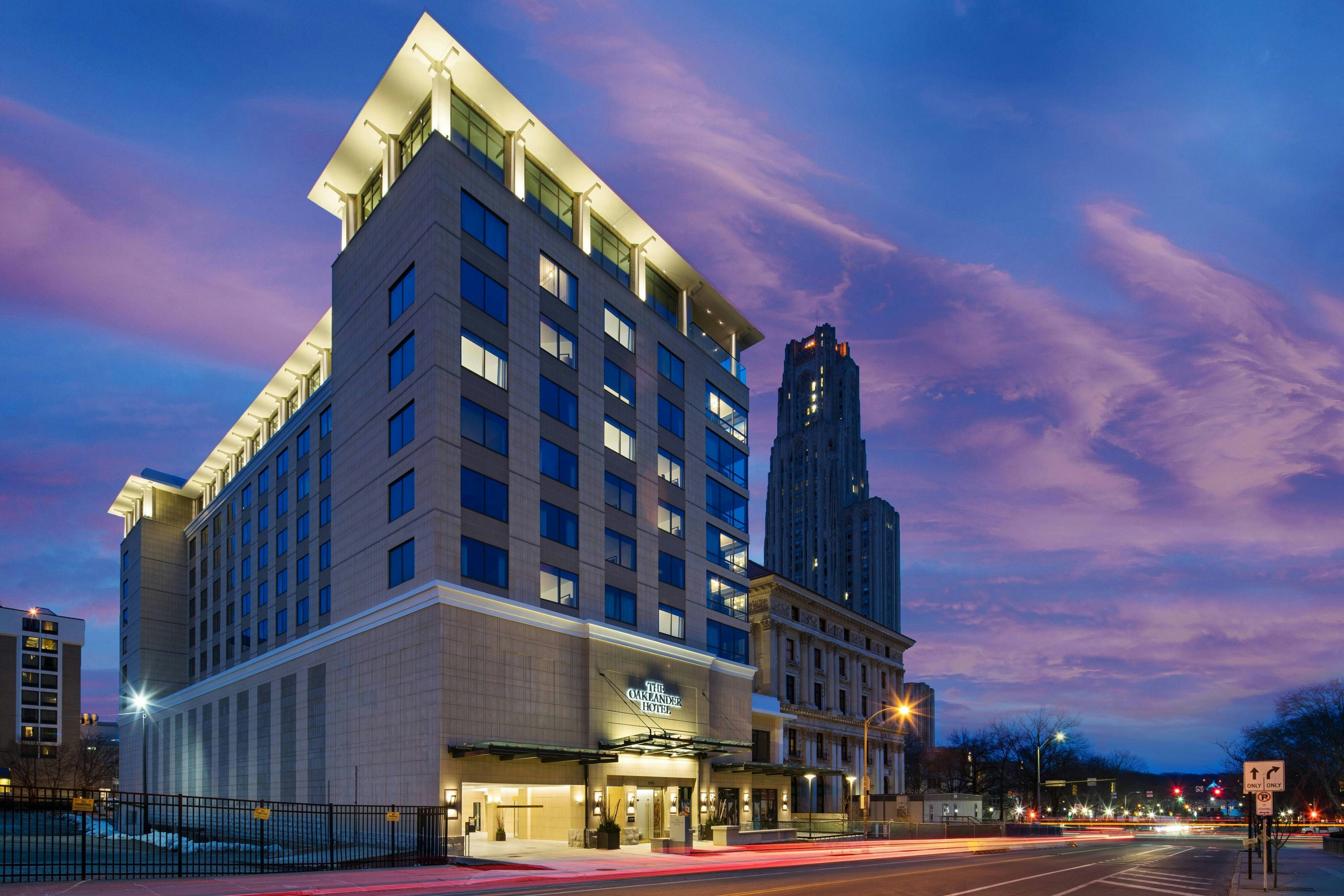 The Oaklander Hotel 1/21