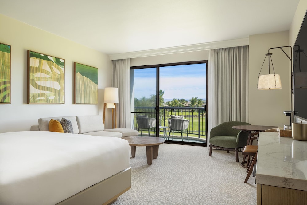 RENOVATED, PALACE GRAND, GRAND, KING BED, RESORT VIEW, SOFA