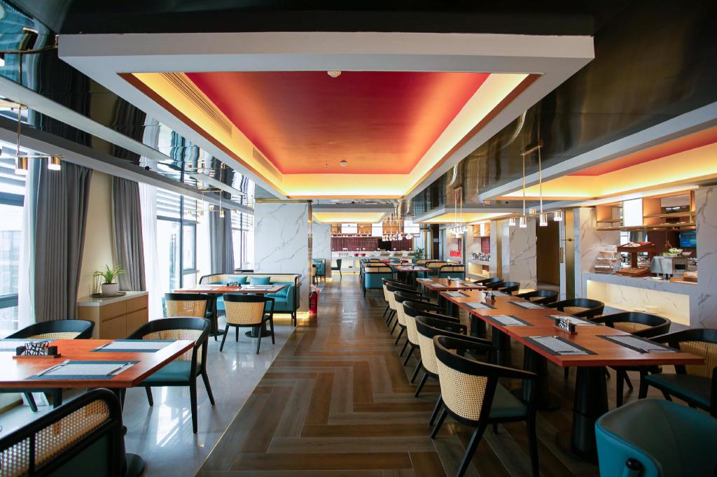 Ramada by Wyndham Vientiane Central 40/54