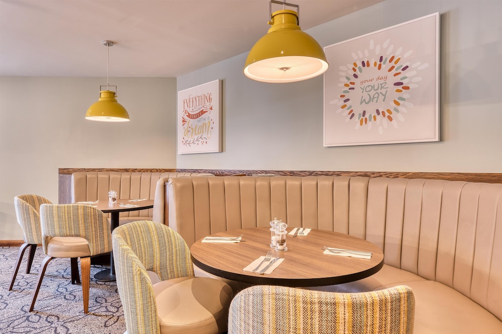 Premier Inn London Romford Town Centre 28/35