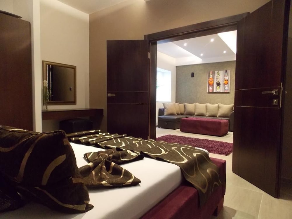 Apart-Hotel Residence 24/33