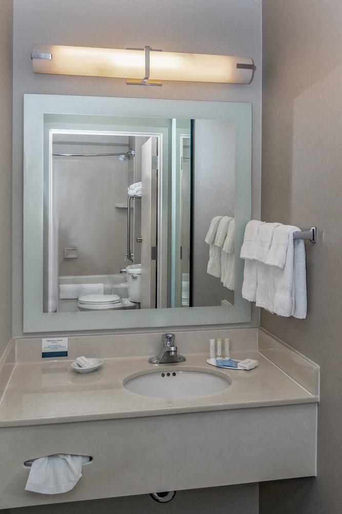 Springhill Suites By Marriott Fairbanks 17/48