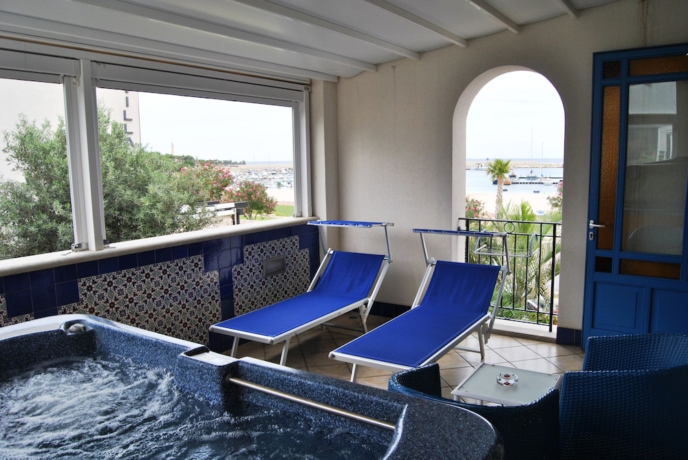 Hotel Ristorante Mediterraneo Faro 35/56