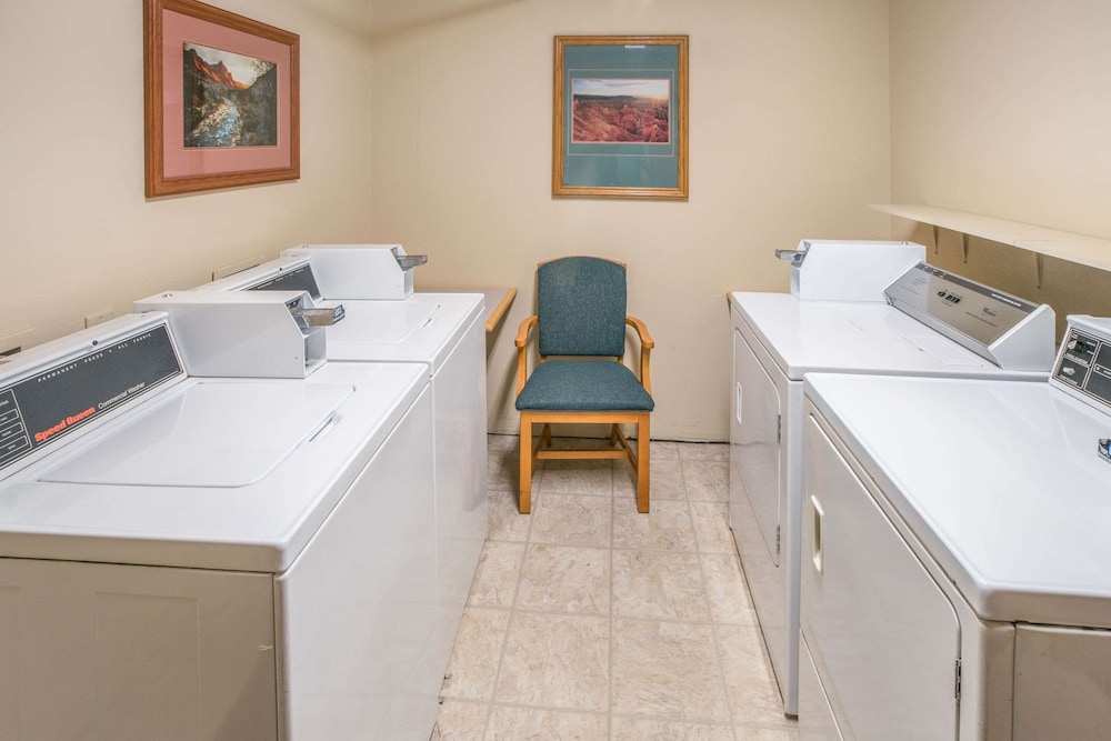 Quality Inn Kanab National Park Area 45/51