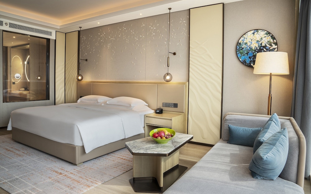 Junior Suite, King Bed