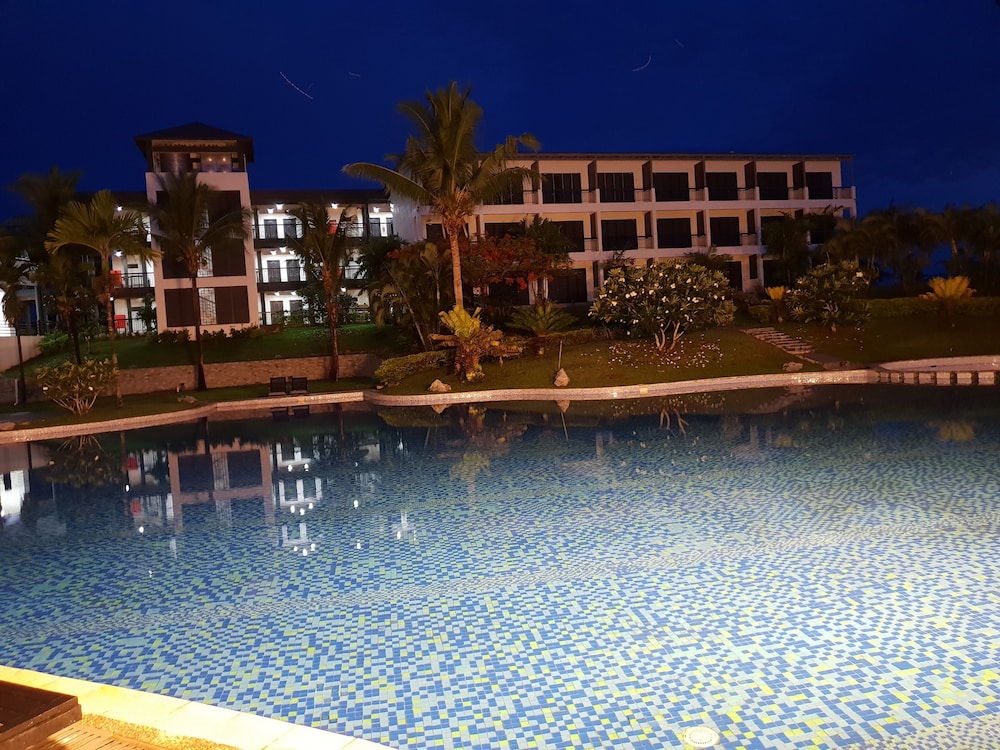 Nasau Resort & Villas 5/47