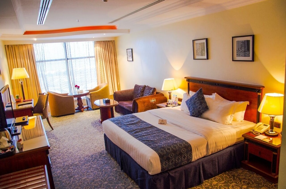 فندق كراون تاور(Crown Tower Hotel) 7/47