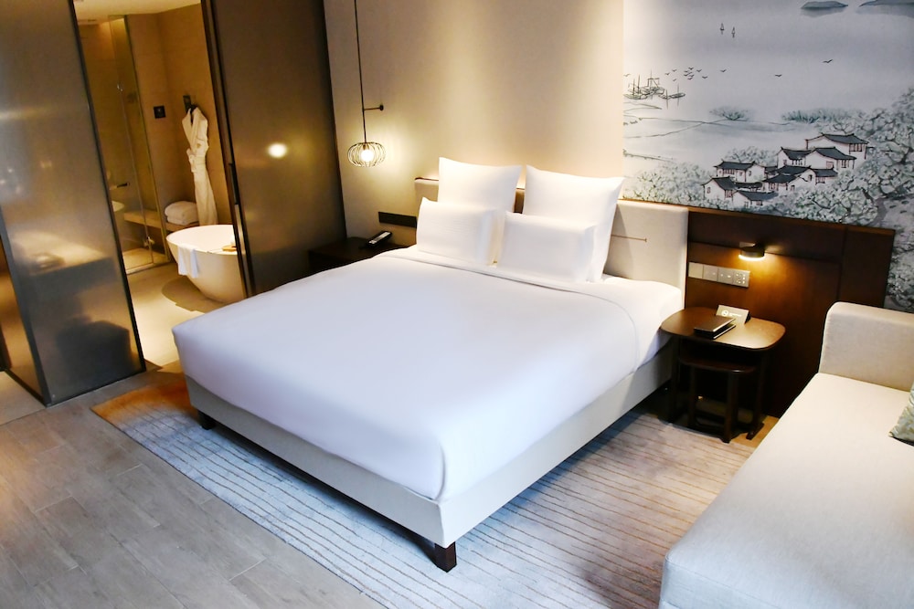 Pullman Yueyang 16/67