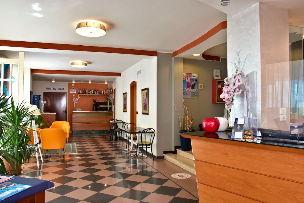 Hotel Figaro 3/60