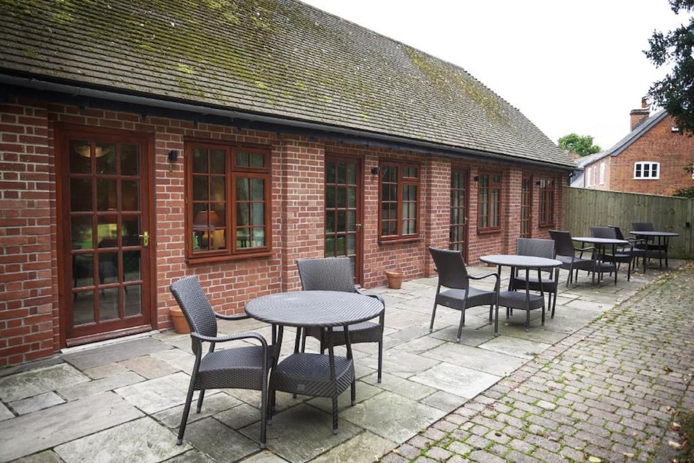 Donnington Grove Hotel And Country Club 8/57