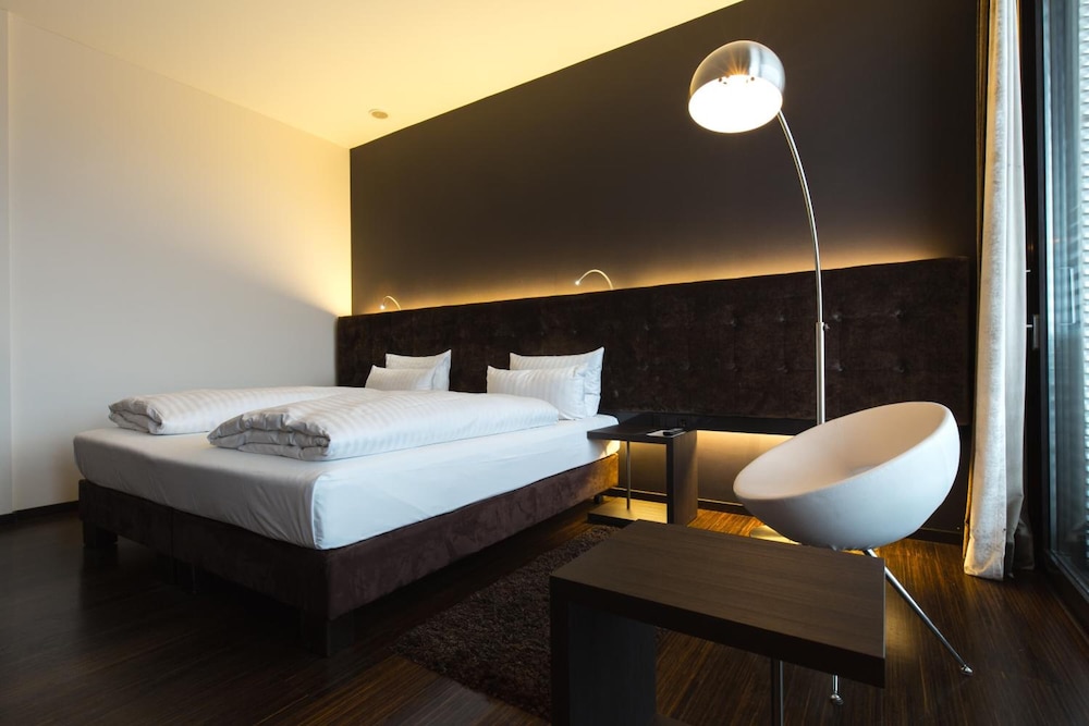 SAKS Urban Design Hotel Kaiserslautern 12/61
