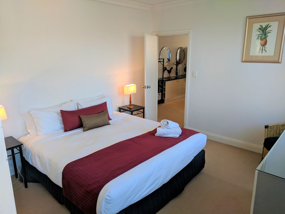 1 BEDROOM, FAMILY, APARTMENT