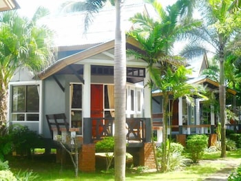Lanta Palm Beach Resort 4/60
