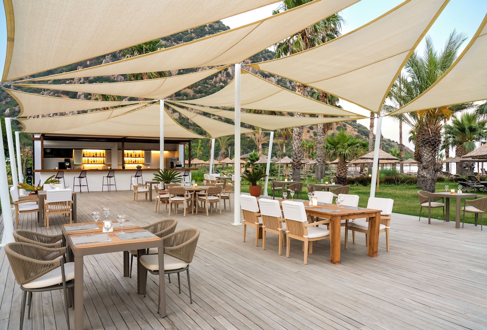 Radisson Collection Hotel Bodrum 55/75