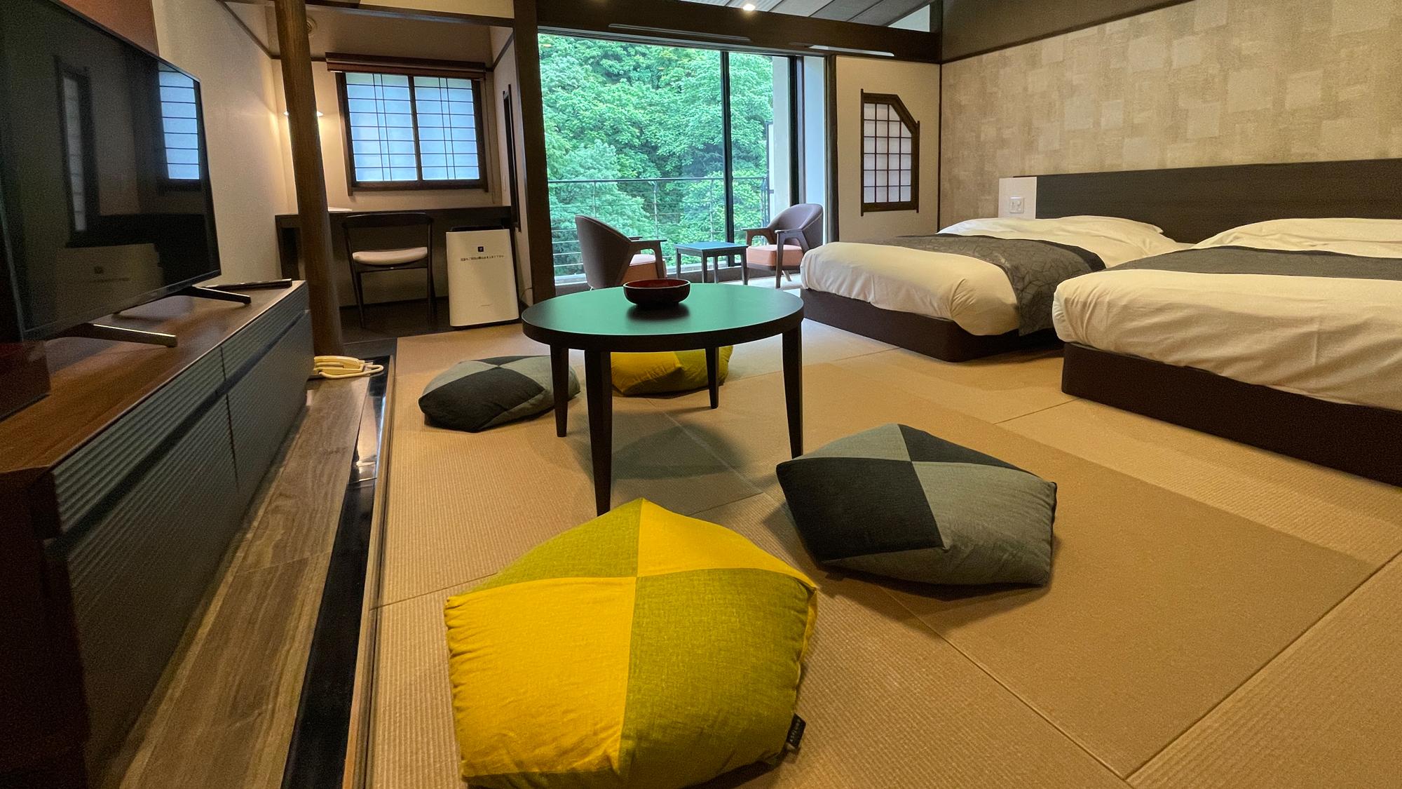 Japanese Western, Modern, Twin Beds, Mountain View