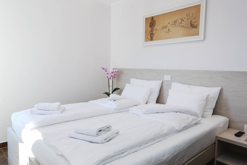 Boutique Hotel Arka 9/37