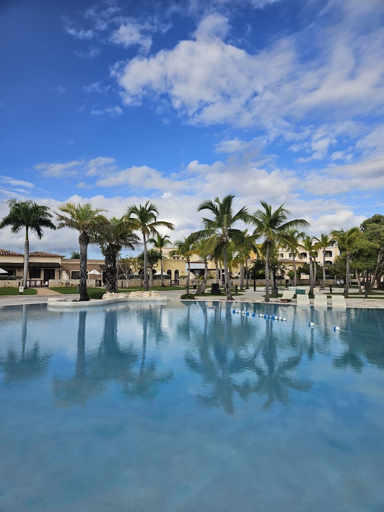 TAN Resorts Marina Cap Cana 36/39