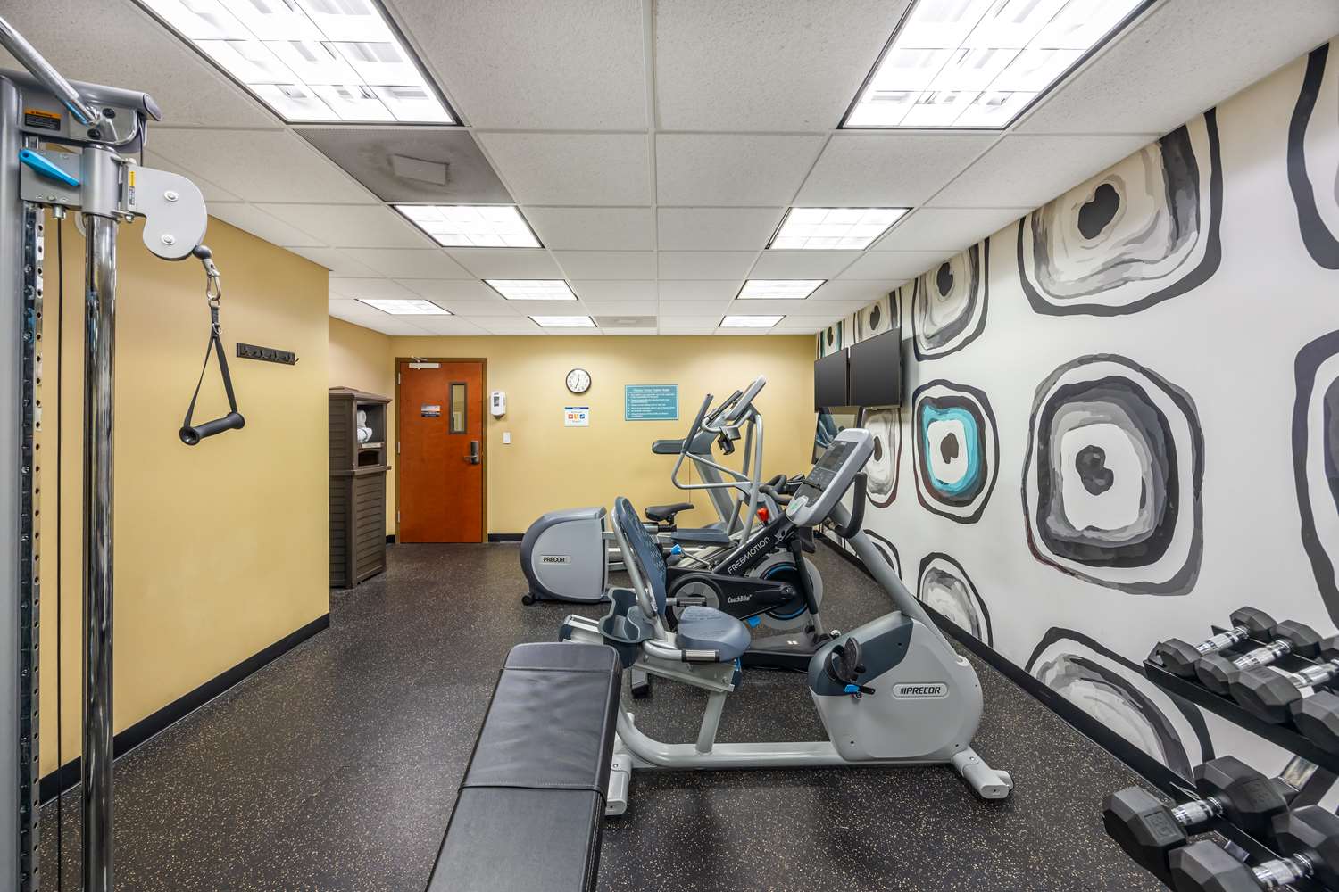 Best Western Plus Tuscumbia/Muscle Shoals Hotel & Suites 8/16