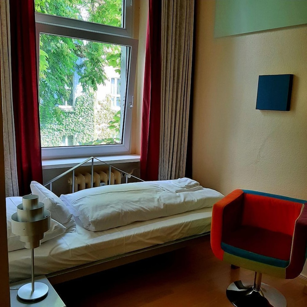 Arthotel Connection 7/50