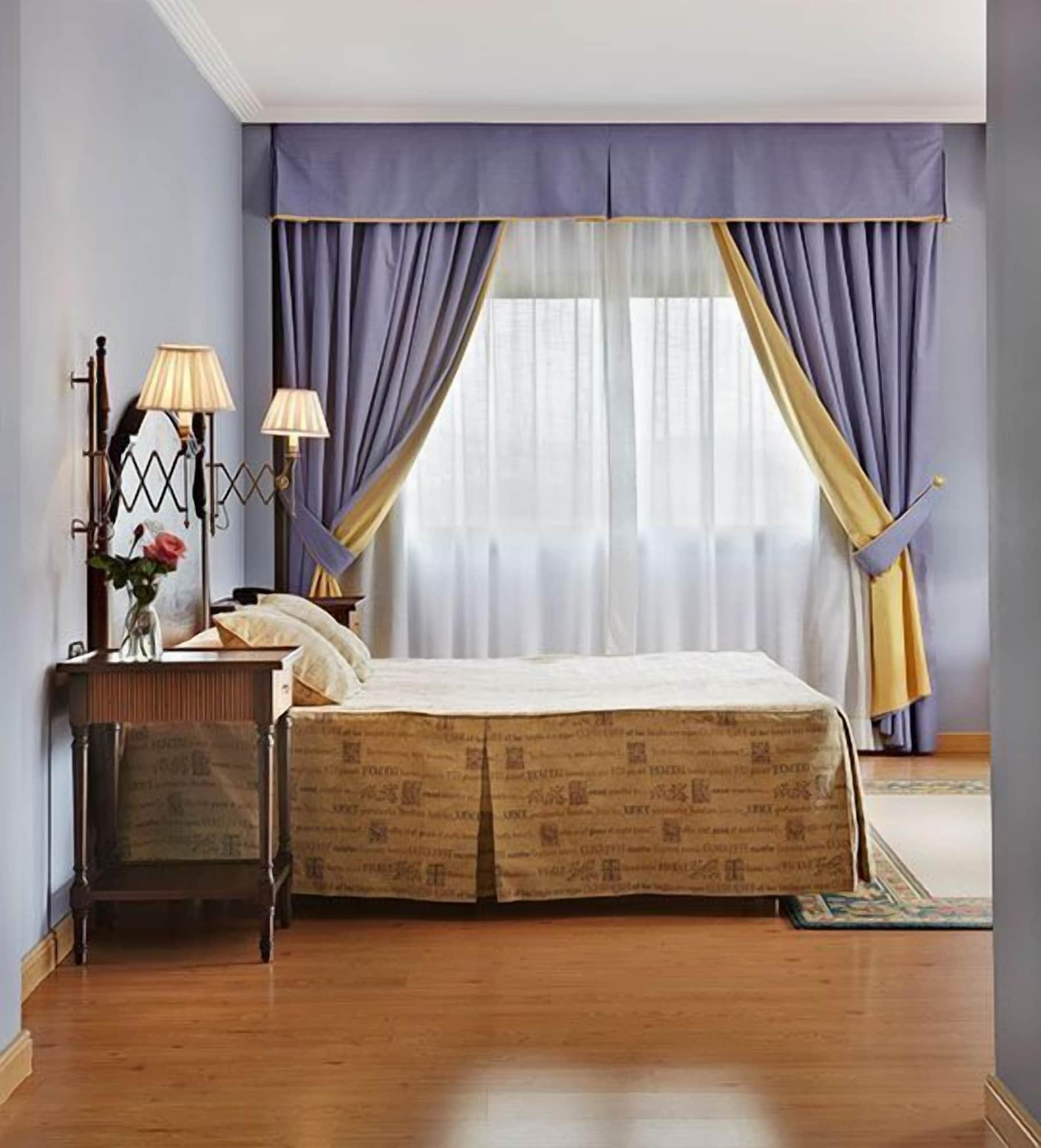 غرفة مفردة بسرير فردي، Hotel Mafalda De Castilla 5/7