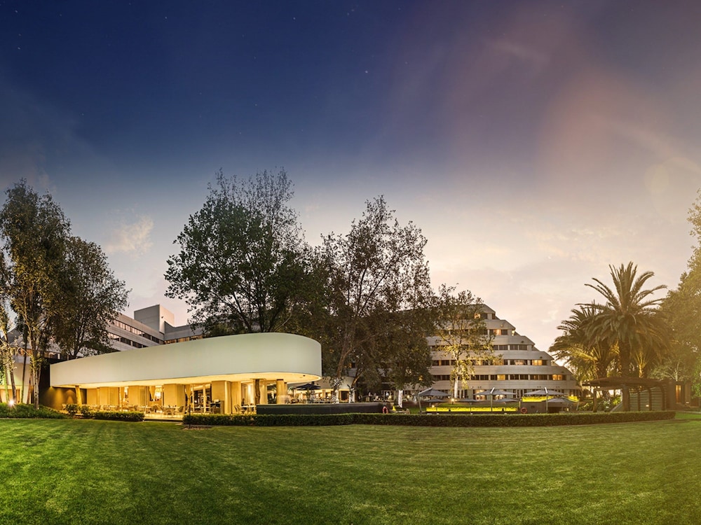 The Maslow Sandton 42/50
