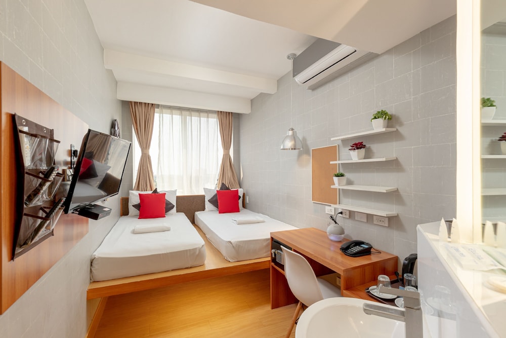 Selah Pods Hotel Manila 20/69