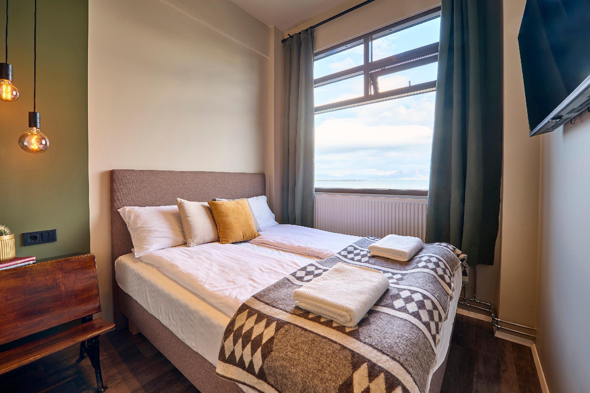 Compact, Double Bed