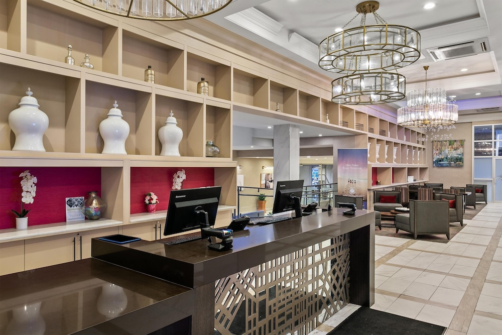 Sonesta Hotel Baltimore Inner Harbor 10/60