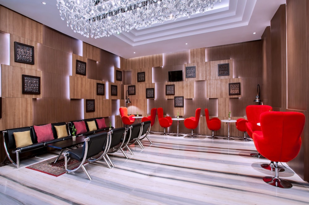 Grand Mercure Yogyakarta Adi Sucipto 56/70