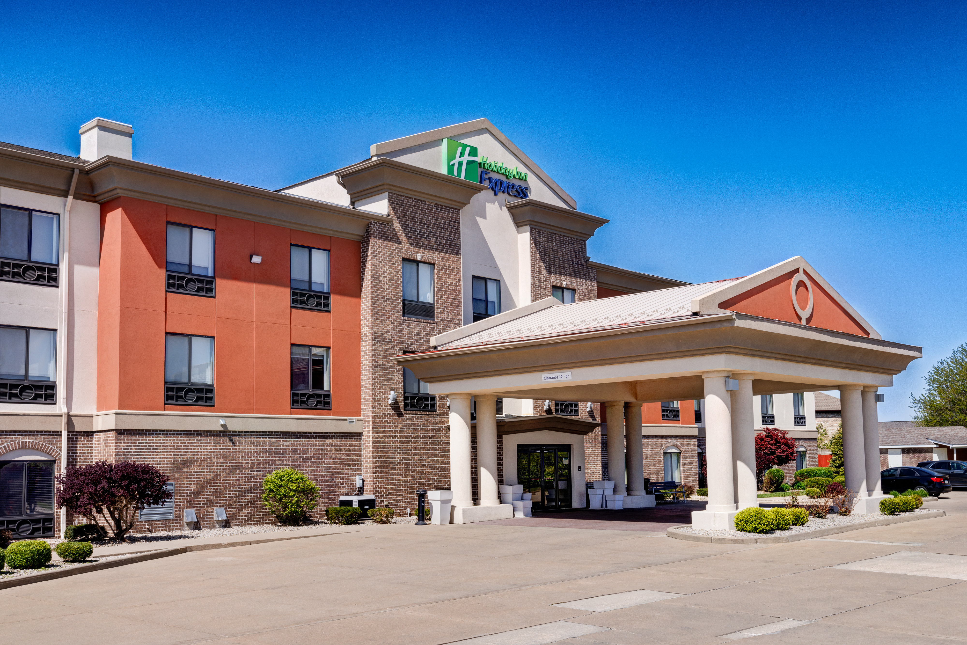Holiday Inn Express Hotel And Suites Shelbyville Indianapolis 66/71
