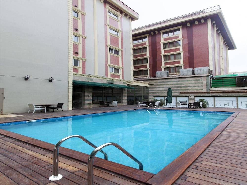 Alrazi Hotel 36/56