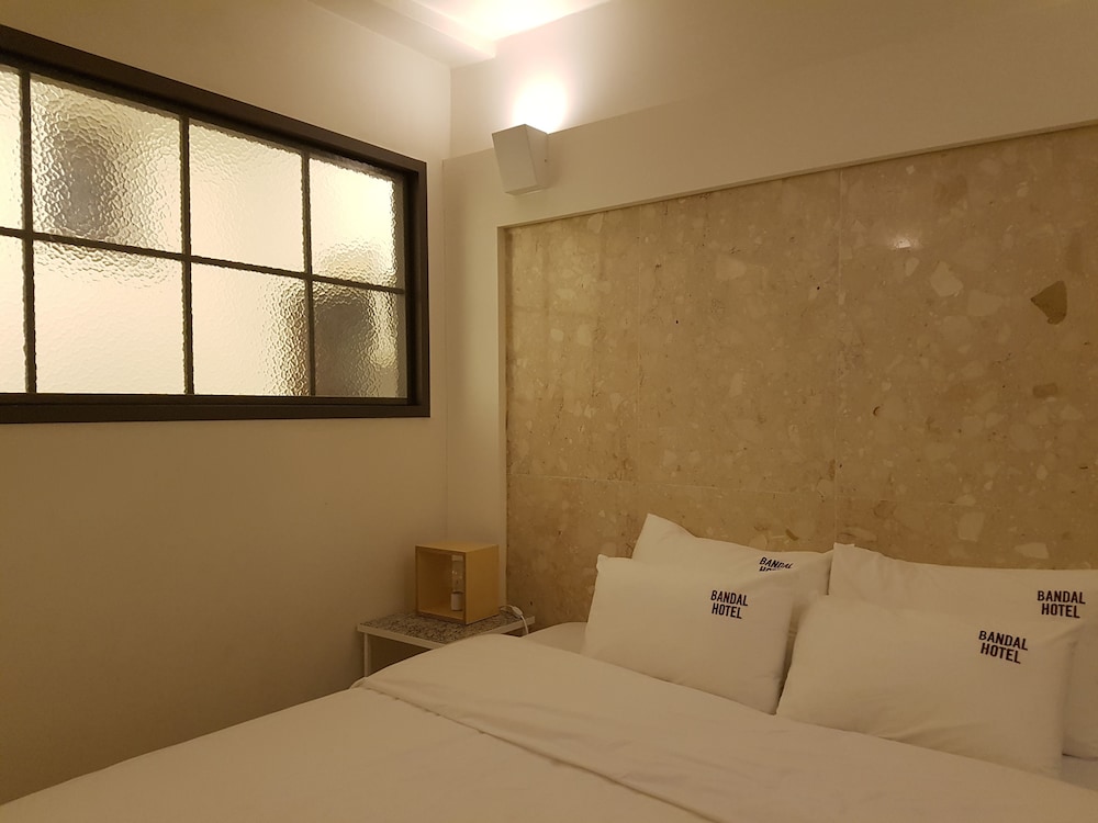Bandal Hotel 18/25