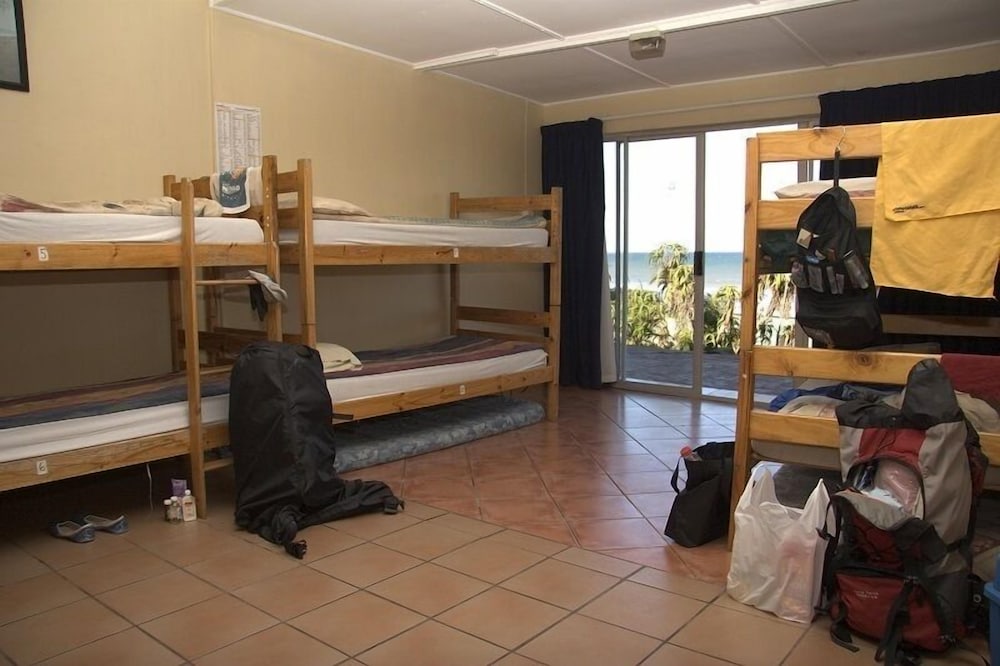 Island Vibe Jeffreys Bay Hostel 19/41