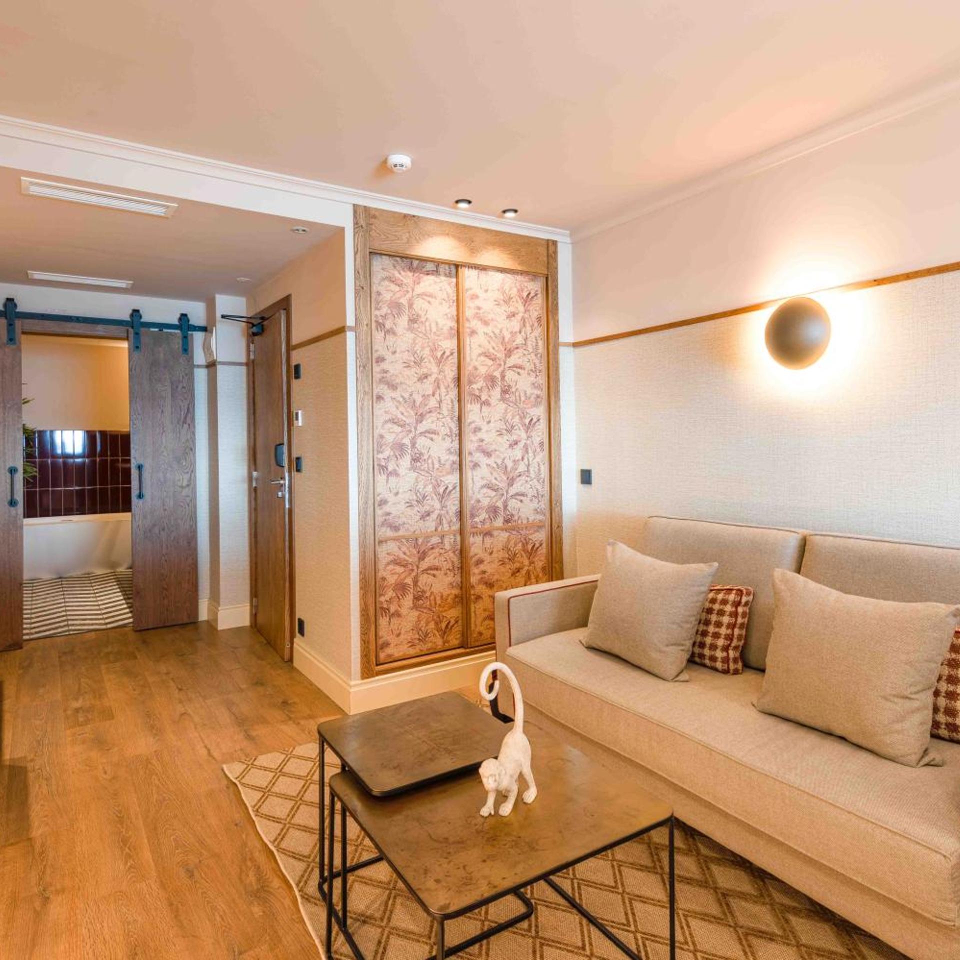 Jova Hotel 52/73