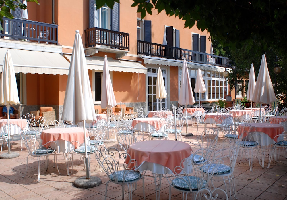 Hotel Moderno 30/50