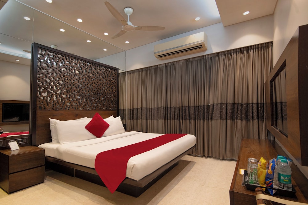 Theory9 Premium Serviced Apartments Khar 14/50