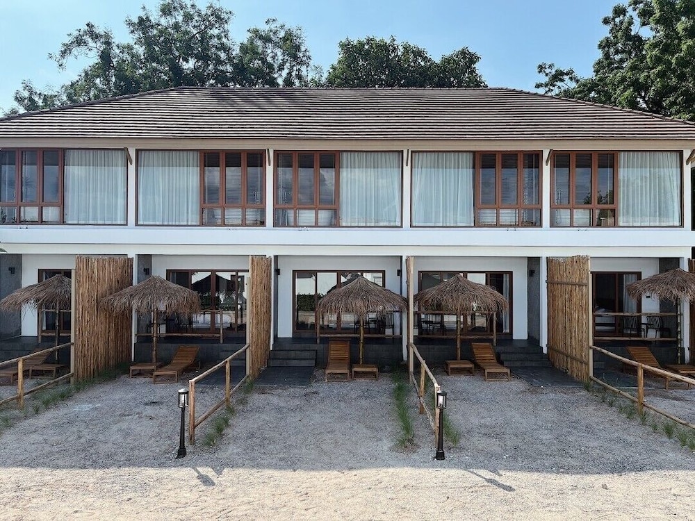 Rimtalay Resort Koh Larn 4/48