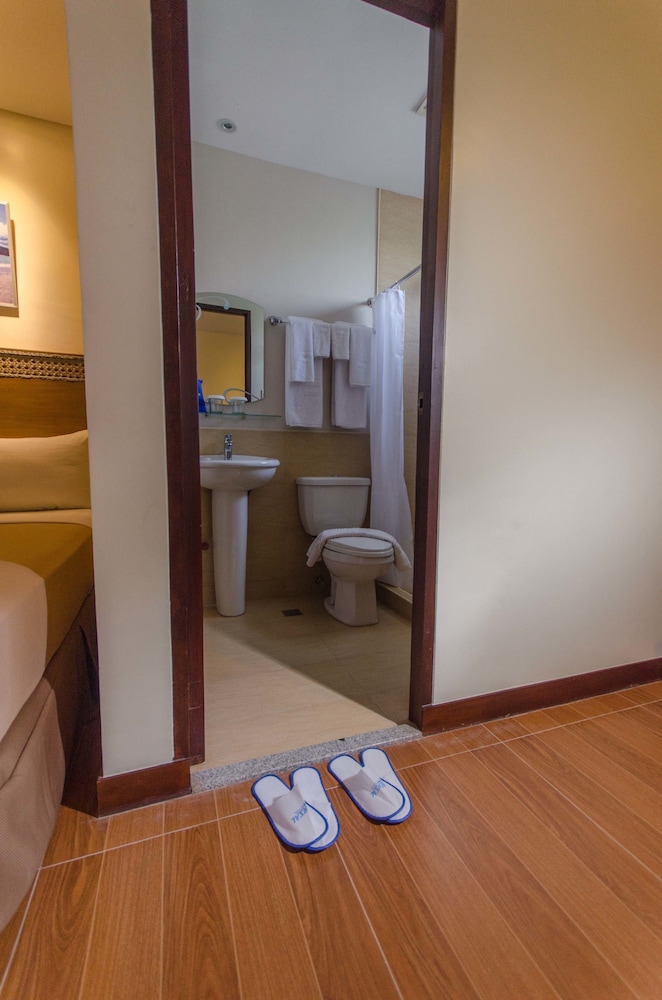 Fersal Hotel Puerto Princesa 59/59