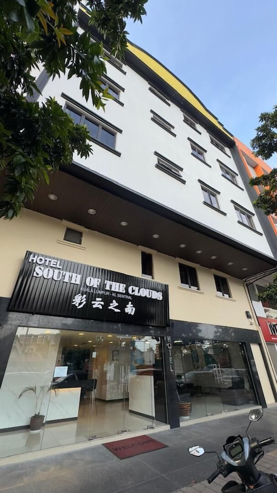 South of the clouds HOTEL KL Sentral 1/30