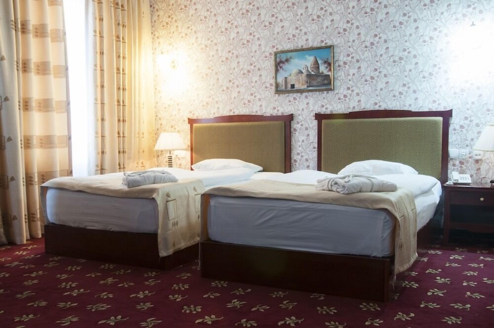 Golden Valley Hotel 6/30