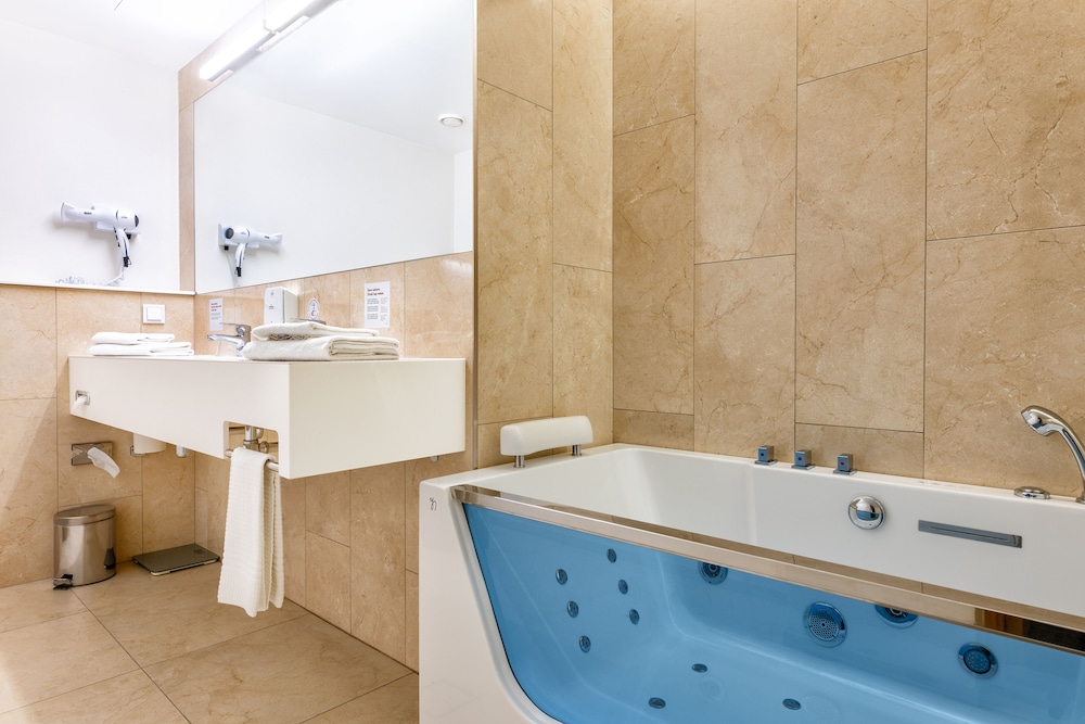 Metropol Spa Hotel 43/63