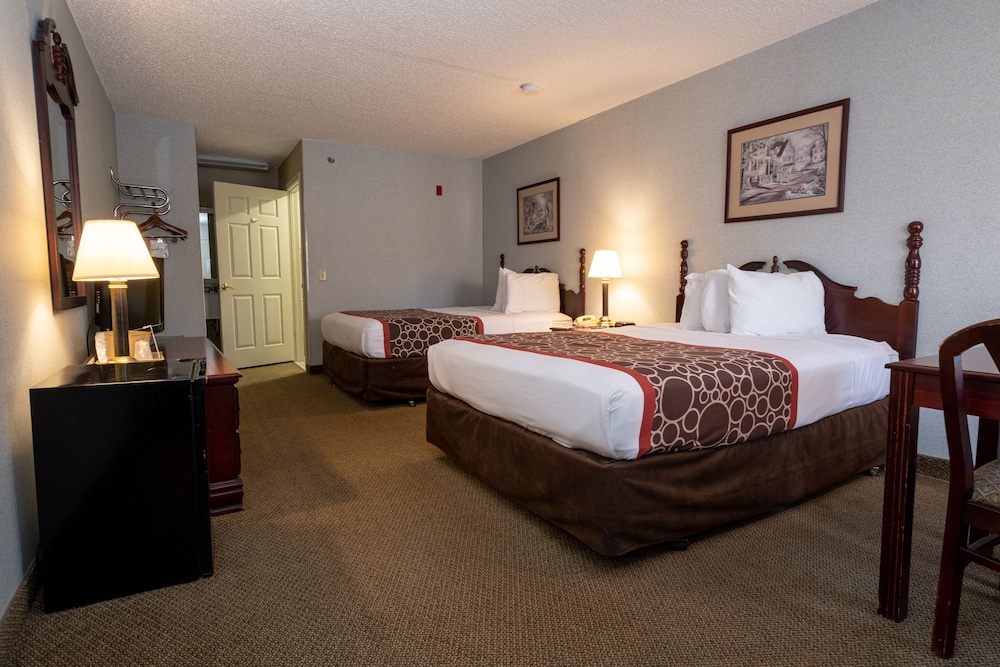 Hilltop Inn & Suites - North Stonington 23/60