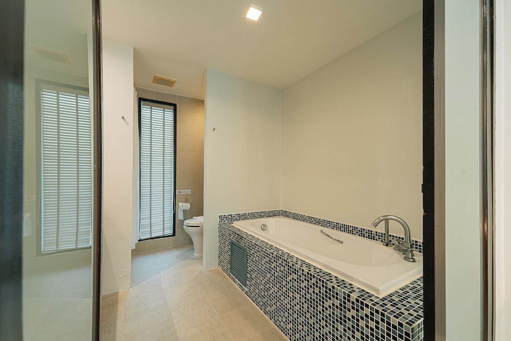 The Bihai Hua Hin 49/50