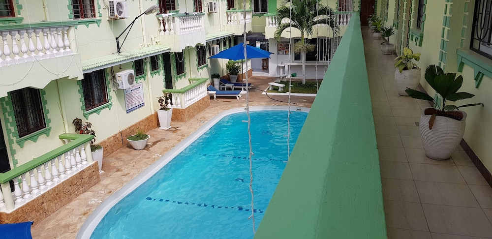 Prestige Leisure Hotel 42/50
